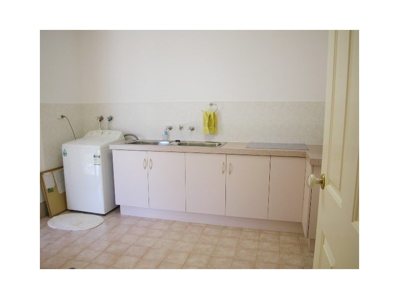 18 CASUARINA CRESCENT, Jurien Bay WA 6516