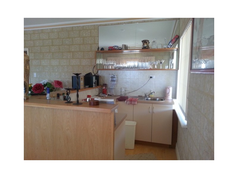 18 CASUARINA CRESCENT, Jurien Bay WA 6516