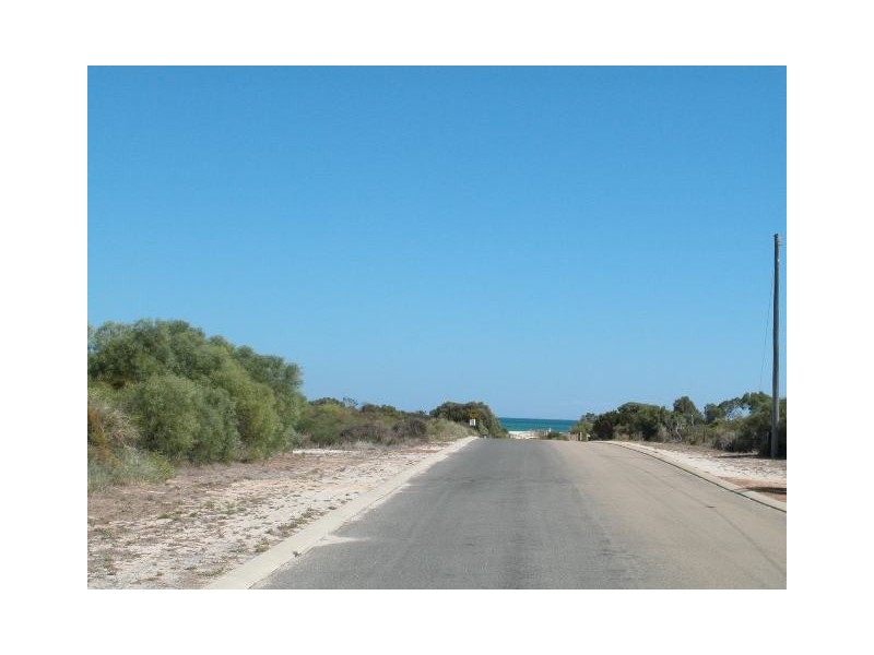 19 SHINGLE AVENUE, Jurien Bay WA 6516