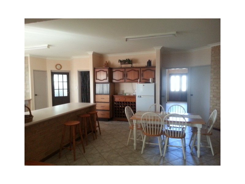 19 SHINGLE AVENUE, Jurien Bay WA 6516