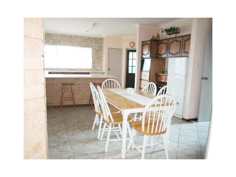 19 SHINGLE AVENUE, Jurien Bay WA 6516