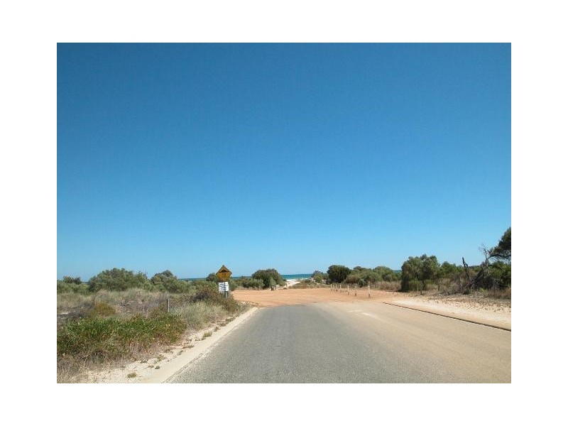 19 SHINGLE AVENUE, Jurien Bay WA 6516