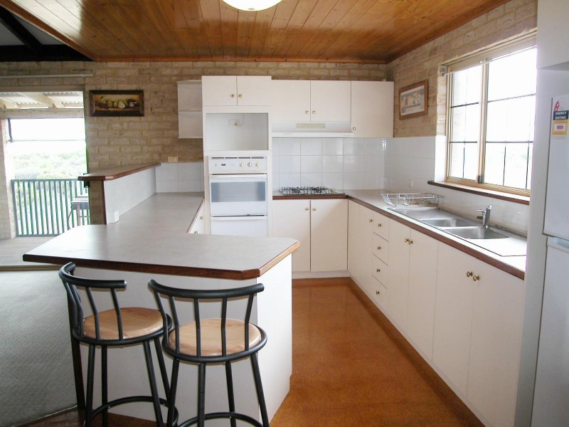 27B COUBROUGH PLACE, Jurien Bay WA 6516