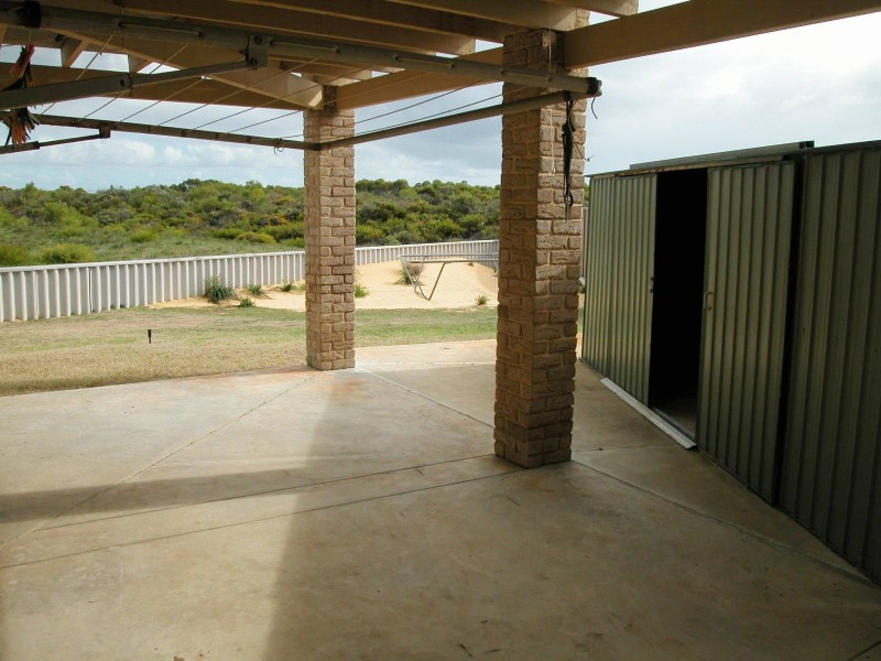 27B COUBROUGH PLACE, Jurien Bay WA 6516