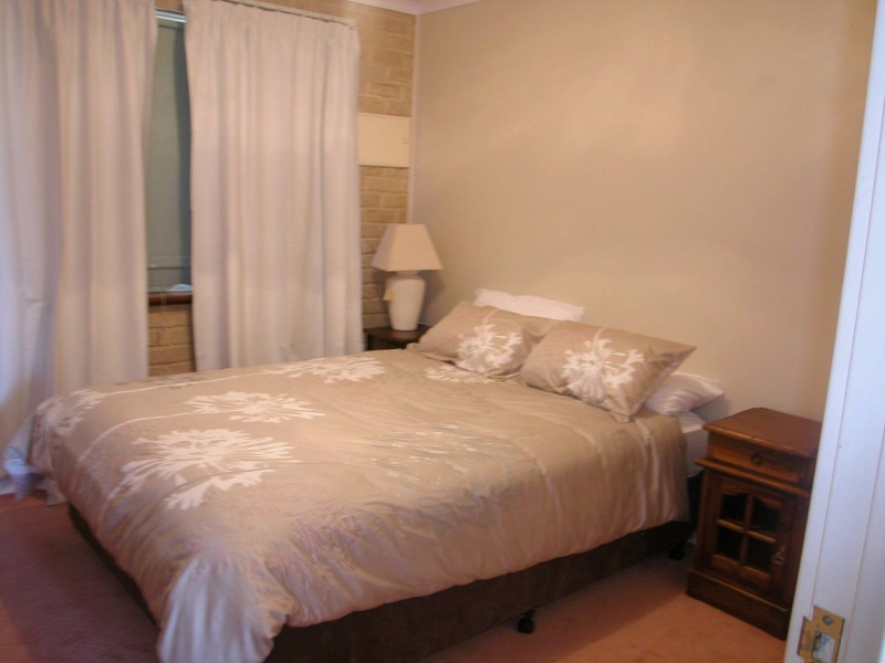 27B COUBROUGH PLACE, Jurien Bay WA 6516