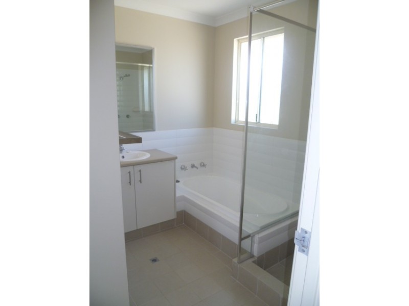 7 Pethick Loop, Green Head WA 6514