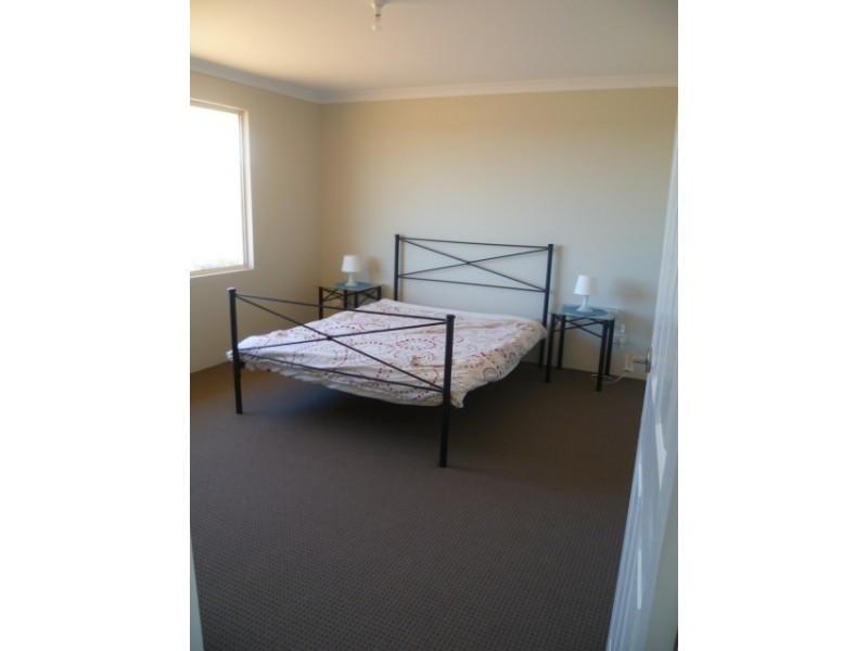 7 Pethick Loop, Green Head WA 6514