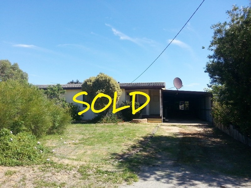 65 NAIRN STREET, Leeman WA 6514