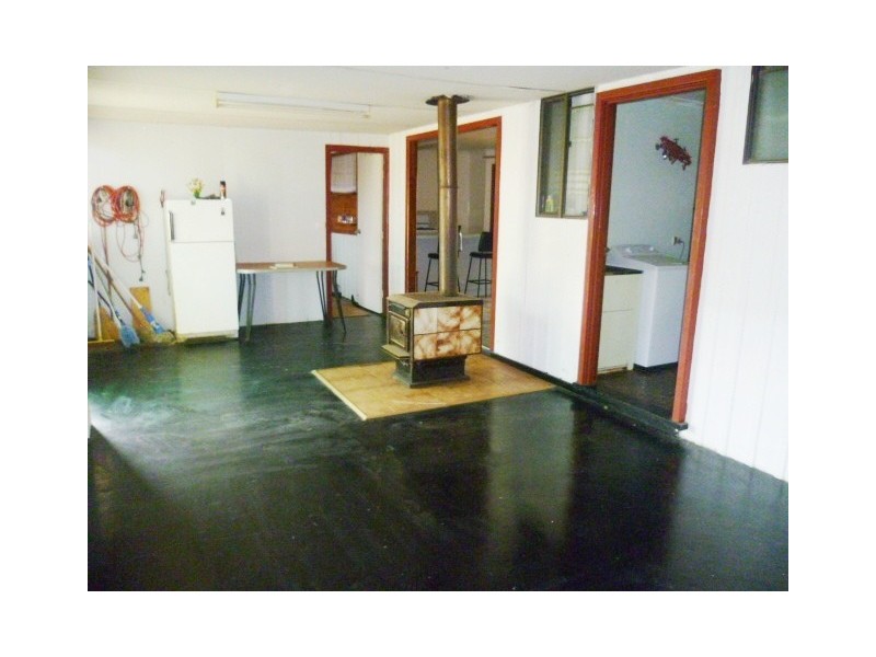 65 NAIRN STREET, Leeman WA 6514