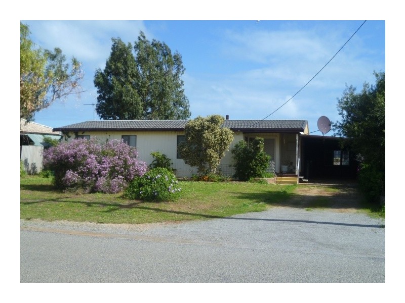 65 NAIRN STREET, Leeman WA 6514