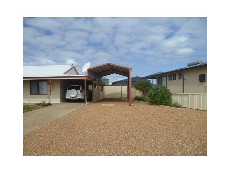18 Glover Crescent, Green Head WA 6514