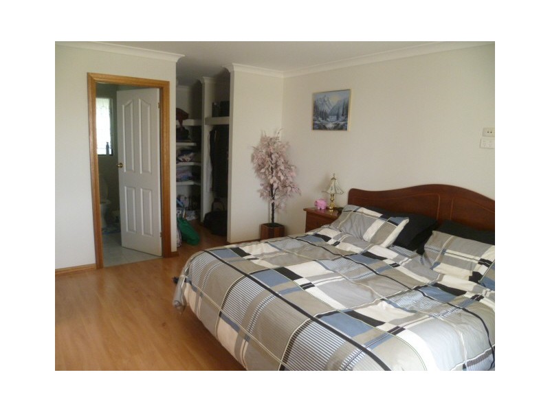 18 Glover Crescent, Green Head WA 6514