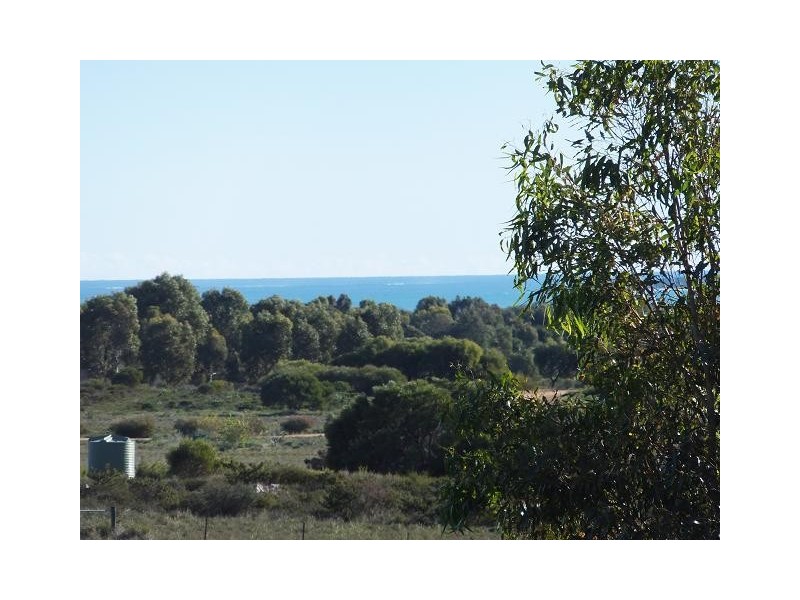 Lot 25 Cambewarra Drive (cnr Geronimo Crescent), Jurien Bay WA 6516