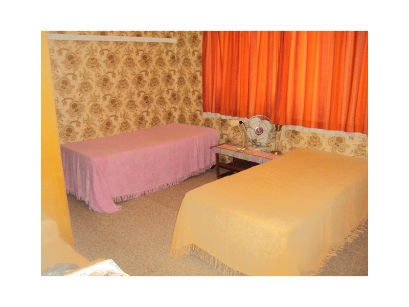 11 LINDSAY STREET, Jurien Bay WA 6516