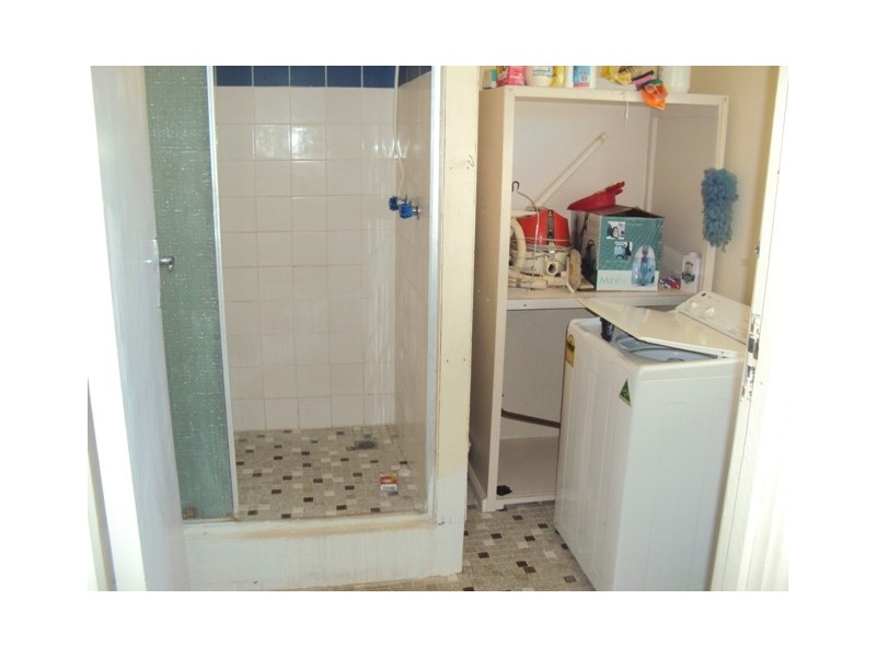 11 LINDSAY STREET, Jurien Bay WA 6516