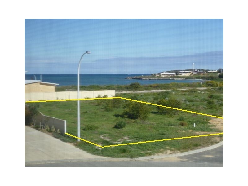 19 Glover Cres, Green Head WA 6514