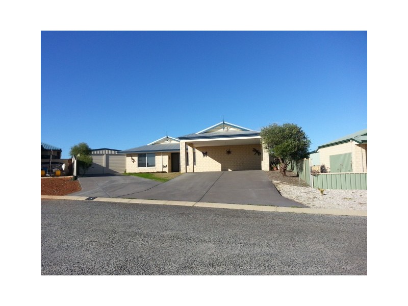 8 MALLEE CLOSE, Jurien Bay WA 6516