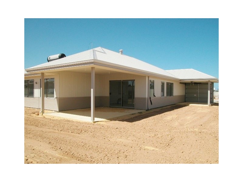 3 TARRAGONA LOOP, Cervantes WA 6511