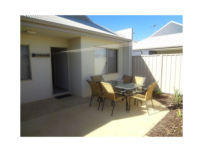 11 (U58) HEATON STREET, Jurien Bay WA 6516