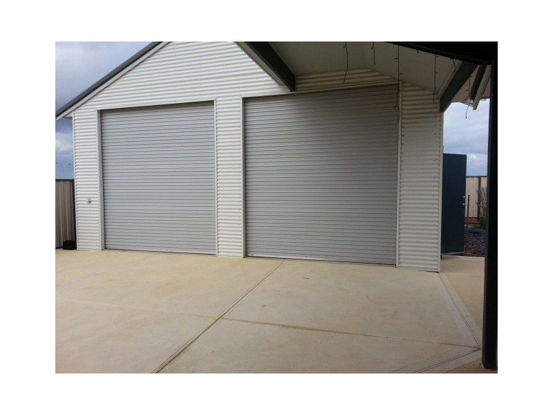 25 ADRIANA PARADE, Jurien Bay WA 6516