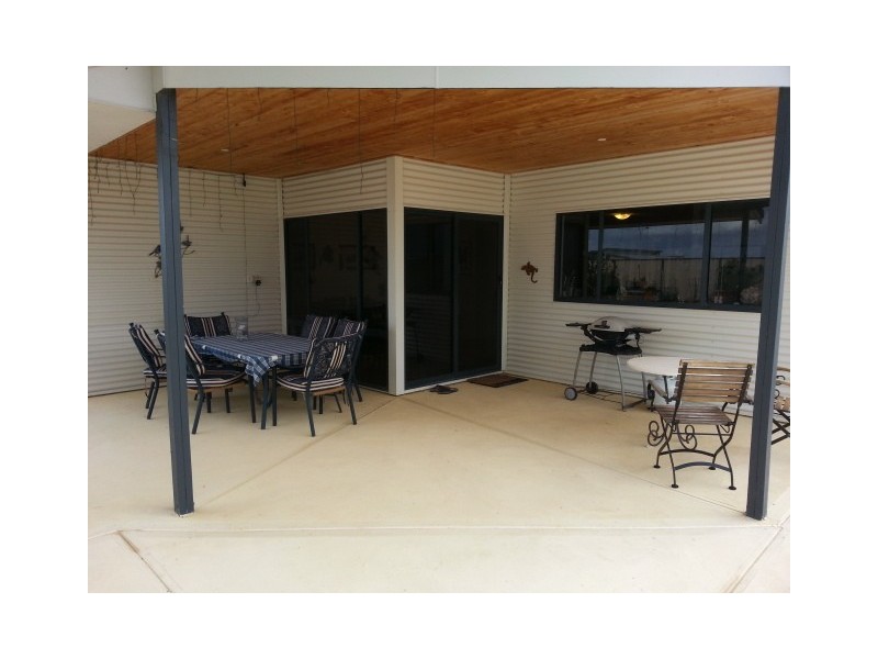 25 ADRIANA PARADE, Jurien Bay WA 6516