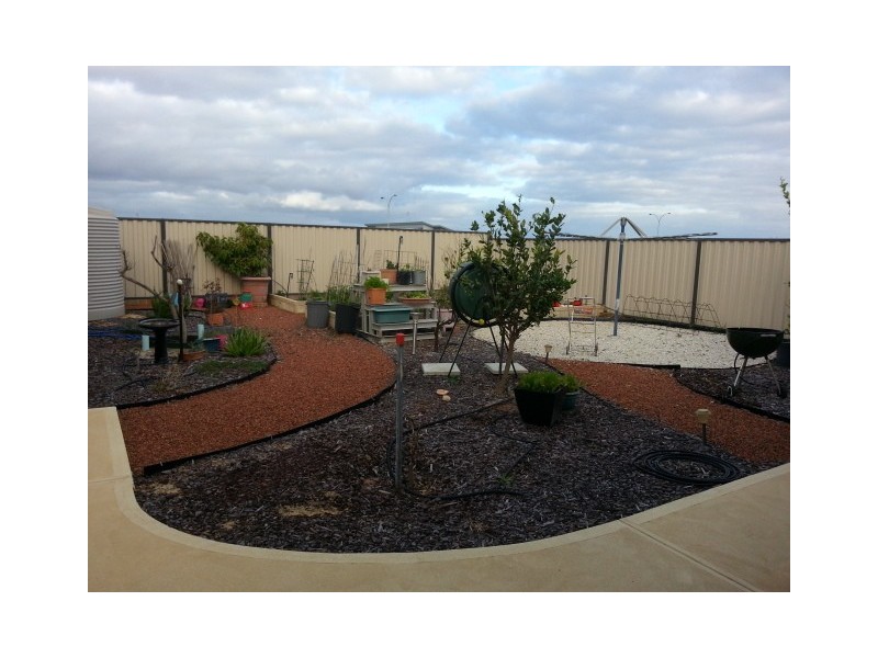 25 ADRIANA PARADE, Jurien Bay WA 6516