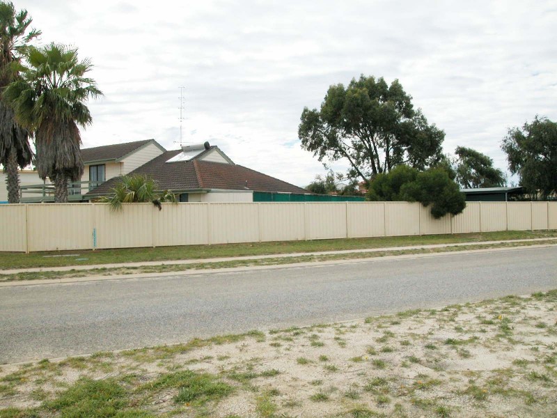 26 AQUILLA STREET, Jurien Bay WA 6516