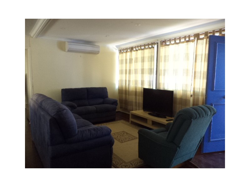 4 WHITFIELD ROAD, Jurien Bay WA 6516