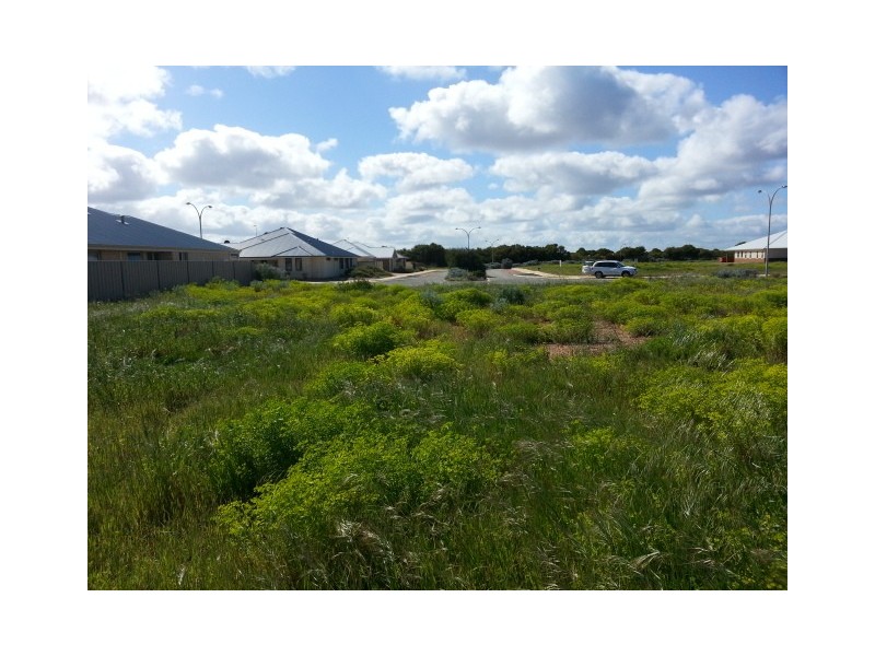 8 (LOT 552) MEELUP DRIVE, Jurien Bay WA 6516