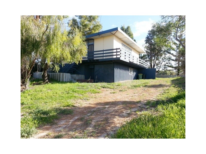 17 WESTON STREET, Cervantes WA 6511