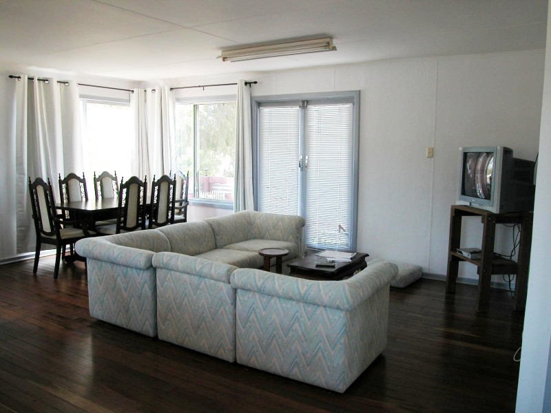 12 CAMERON STREET, Jurien Bay WA 6516