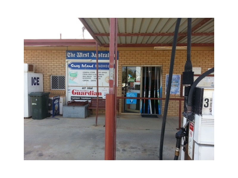 71 NAIRN STREET, Leeman WA 6514