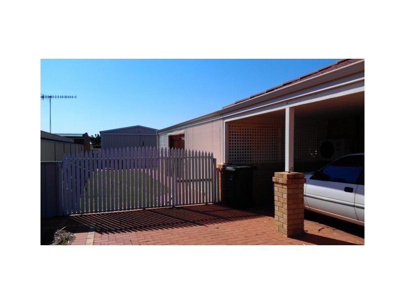 18 Heales Way, Green Head WA 6514