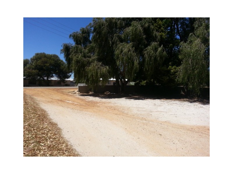 24 PADBURY STREET, Jurien Bay WA 6516