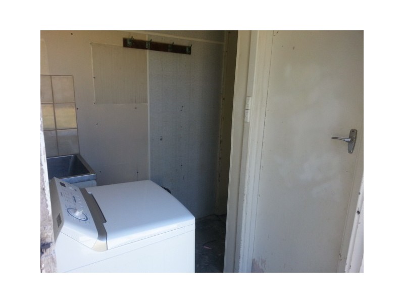 24 PADBURY STREET, Jurien Bay WA 6516