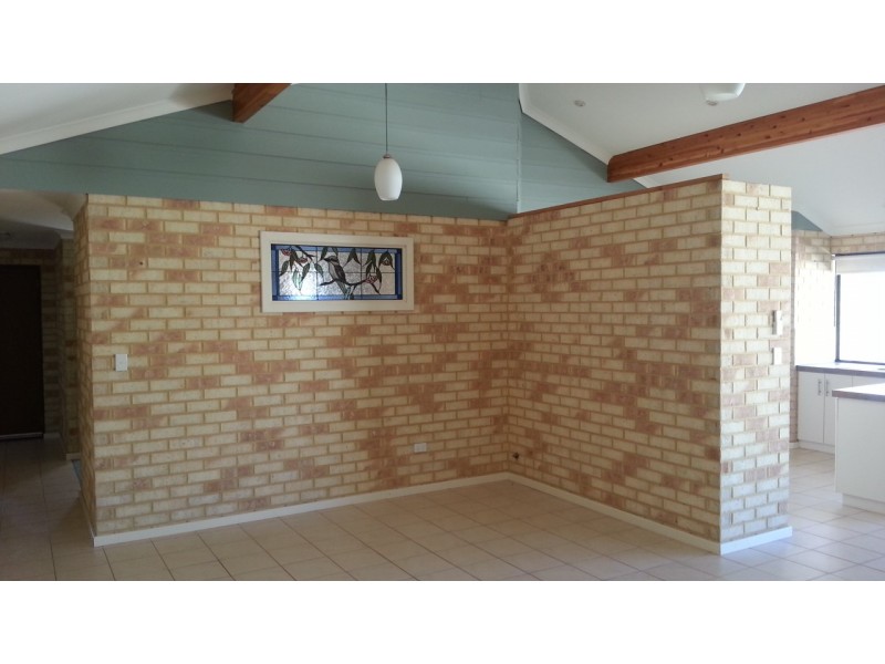 73 LESUEUR DRIVE, Jurien Bay WA 6516