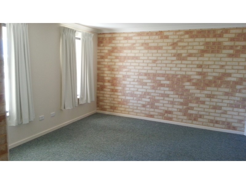 73 LESUEUR DRIVE, Jurien Bay WA 6516