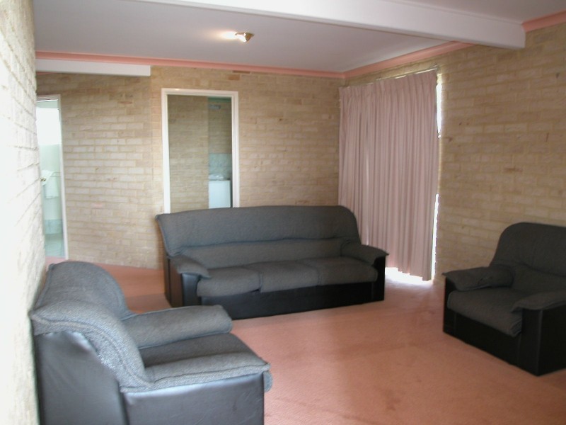 27B COUBROUGH PLACE, Jurien Bay WA 6516