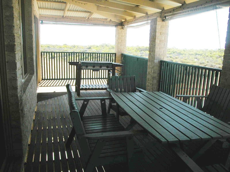 27B COUBROUGH PLACE, Jurien Bay WA 6516