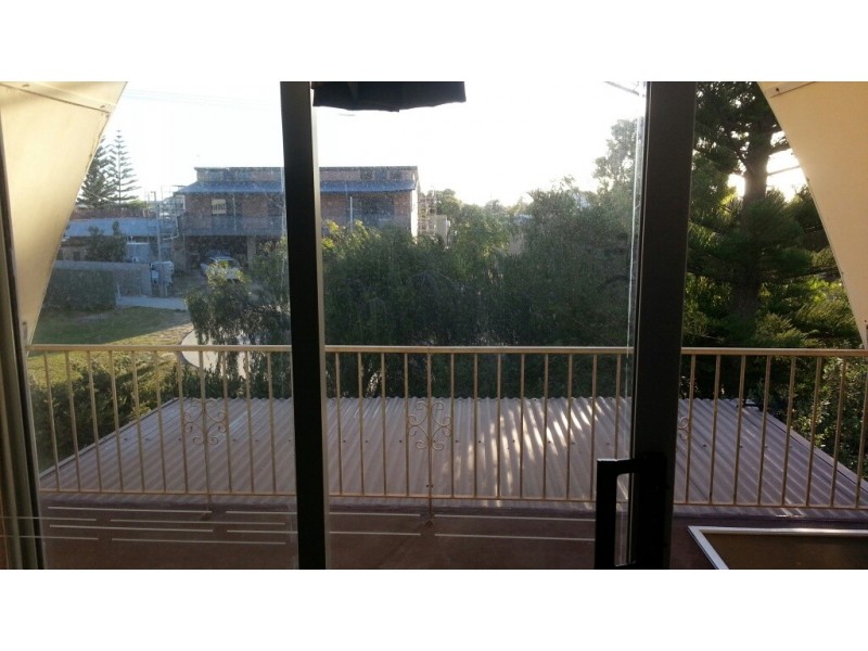 9 MALAGA COURT, Cervantes WA 6511