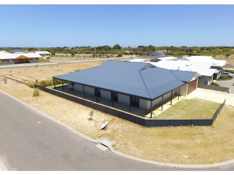 13 Pethick Loop, Green Head WA 6514