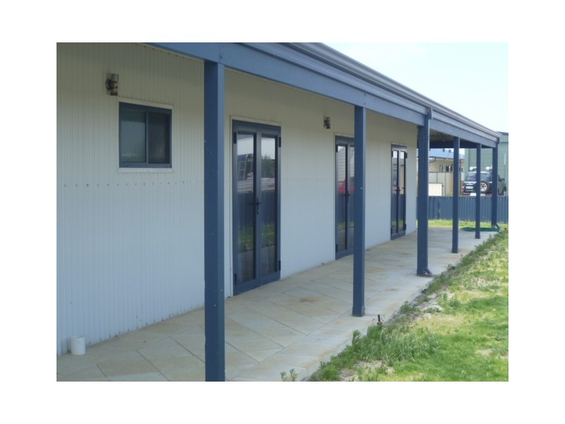 13 Pethick Loop, Green Head WA 6514