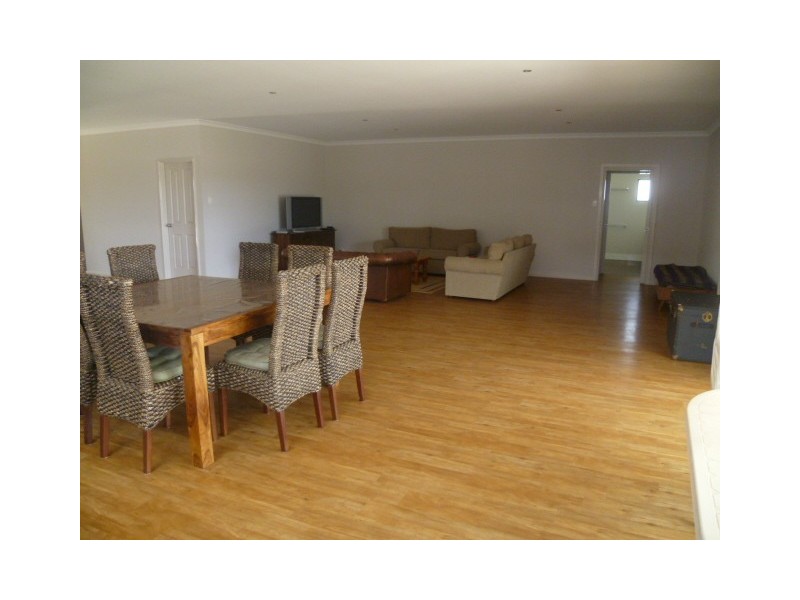 13 Pethick Loop, Green Head WA 6514