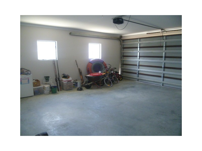 13 Pethick Loop, Green Head WA 6514