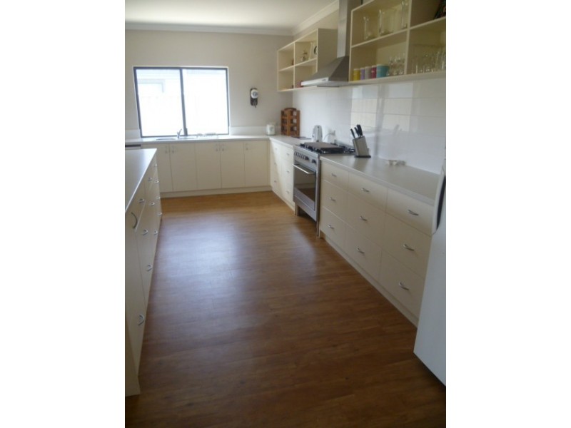 13 Pethick Loop, Green Head WA 6514