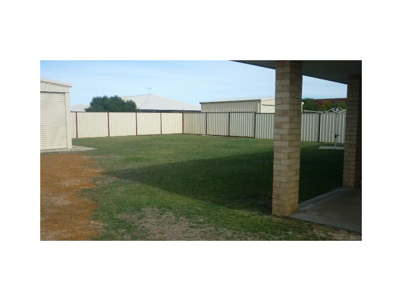8 SHEOAK GROVE, Jurien Bay WA 6516