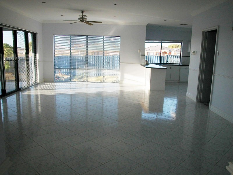 4 PROTON PLACE, Jurien Bay WA 6516