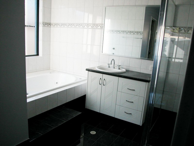 4 PROTON PLACE, Jurien Bay WA 6516