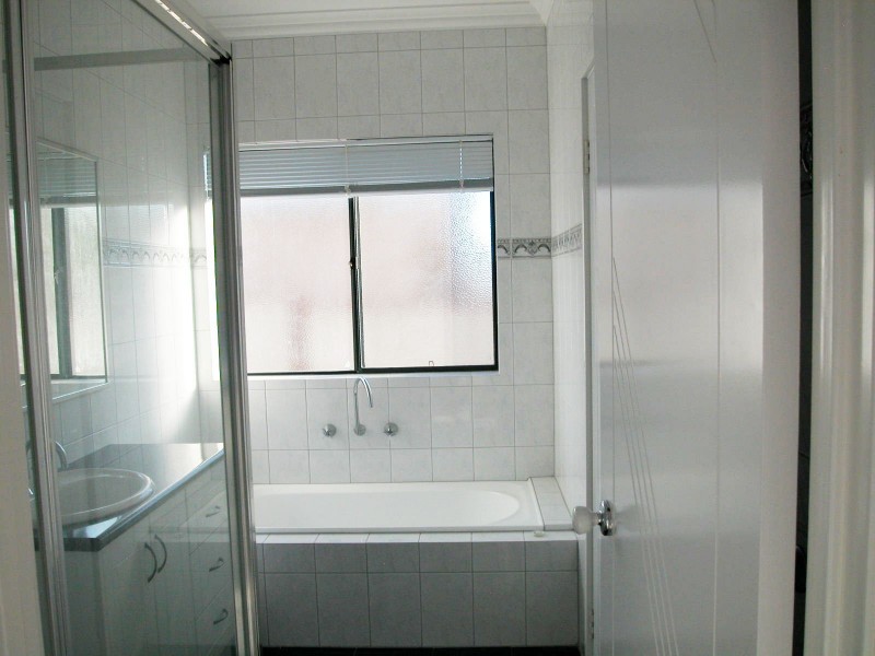 4 PROTON PLACE, Jurien Bay WA 6516