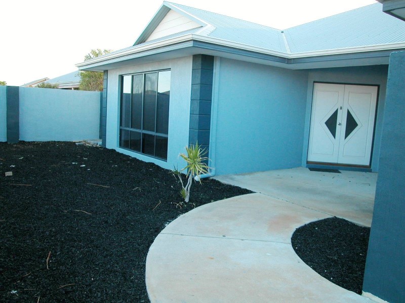 4 PROTON PLACE, Jurien Bay WA 6516